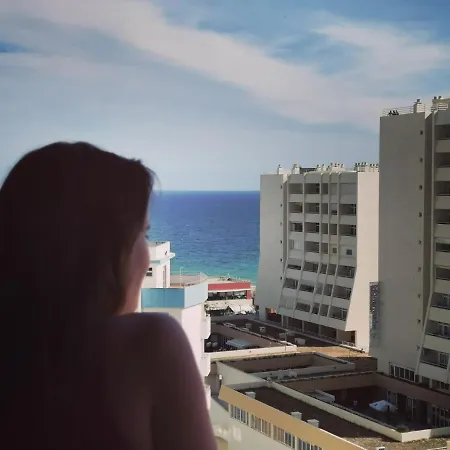 Tarik Moments アパート *